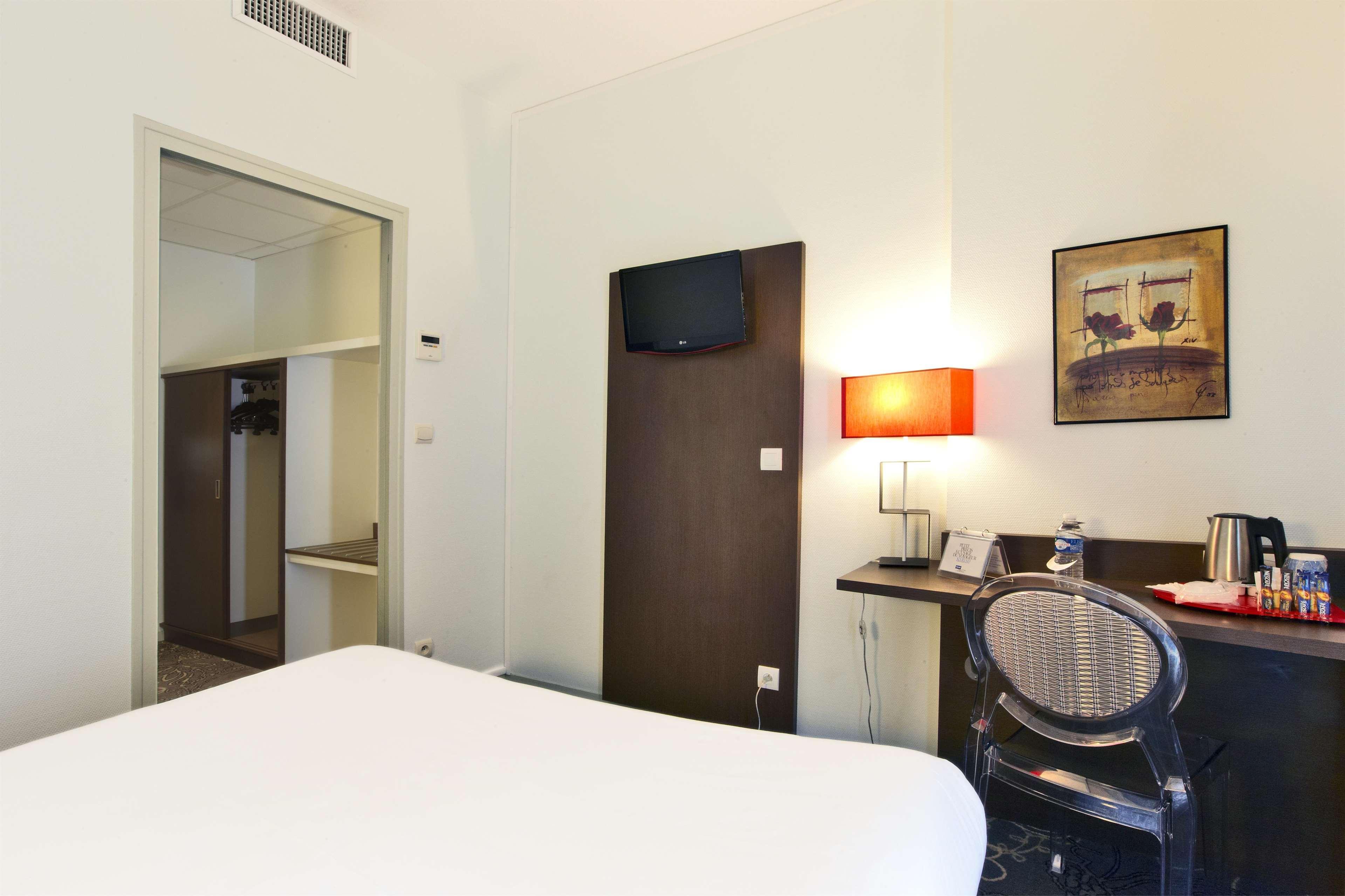 Hotel Kyriad La Rochelle Centre Ville Eksteriør bilde